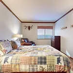 Mammoth Estates #113 Condo